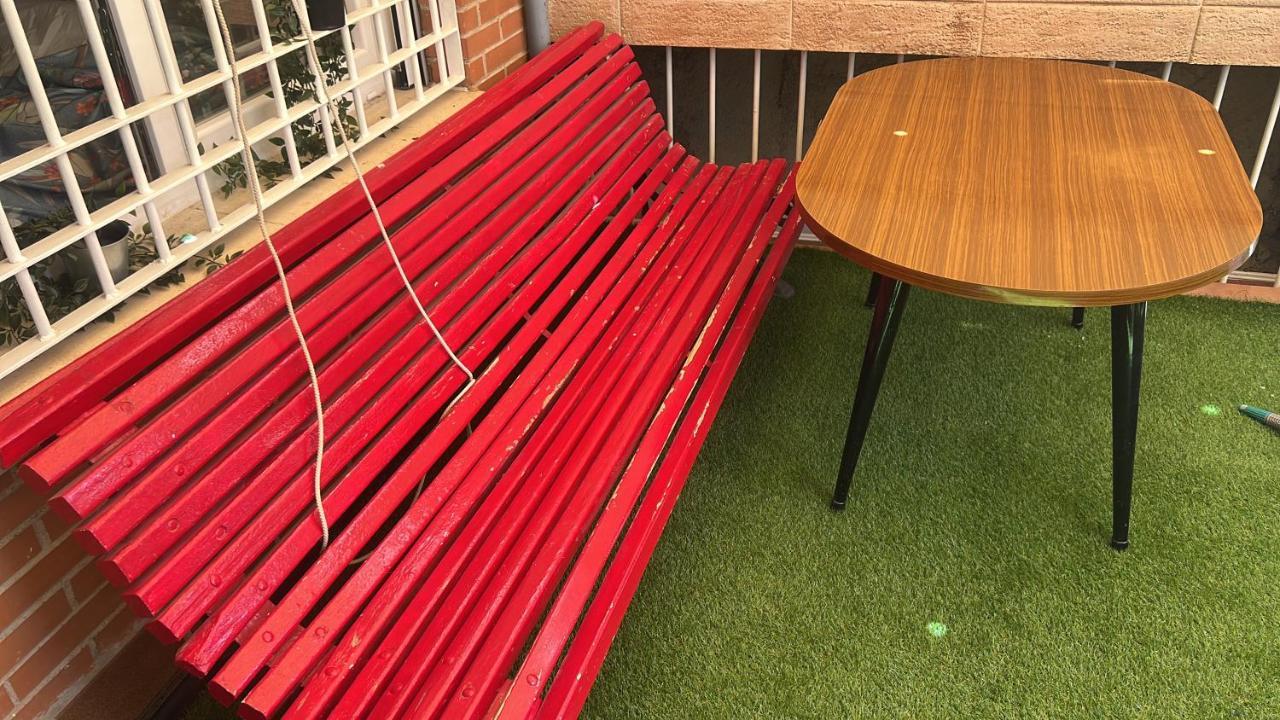Casa Ideal Familias Y Grupos Con Balcones Exterior Soleada Patios Cerca Alhambra, Sierra Nevada, Rio Genil, Lancha Del Genil, Parque Llano Y Reloj Del Sol Con Barbacoas, Campo De Futbol, Circuito Gimnasia Διαμέρισμα Γρανάδα Εξωτερικό φωτογραφία
