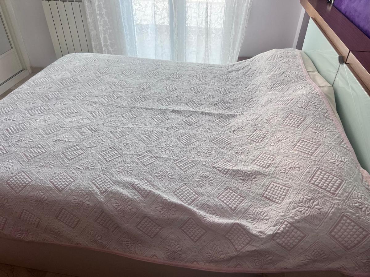 Casa Ideal Familias Y Grupos Con Balcones Exterior Soleada Patios Cerca Alhambra, Sierra Nevada, Rio Genil, Lancha Del Genil, Parque Llano Y Reloj Del Sol Con Barbacoas, Campo De Futbol, Circuito Gimnasia Διαμέρισμα Γρανάδα Εξωτερικό φωτογραφία