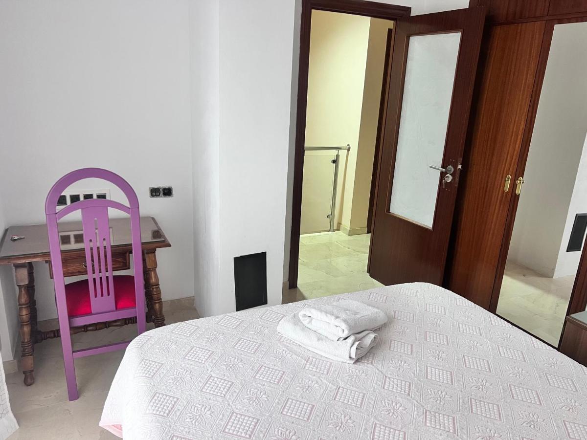 Casa Ideal Familias Y Grupos Con Balcones Exterior Soleada Patios Cerca Alhambra, Sierra Nevada, Rio Genil, Lancha Del Genil, Parque Llano Y Reloj Del Sol Con Barbacoas, Campo De Futbol, Circuito Gimnasia Διαμέρισμα Γρανάδα Εξωτερικό φωτογραφία