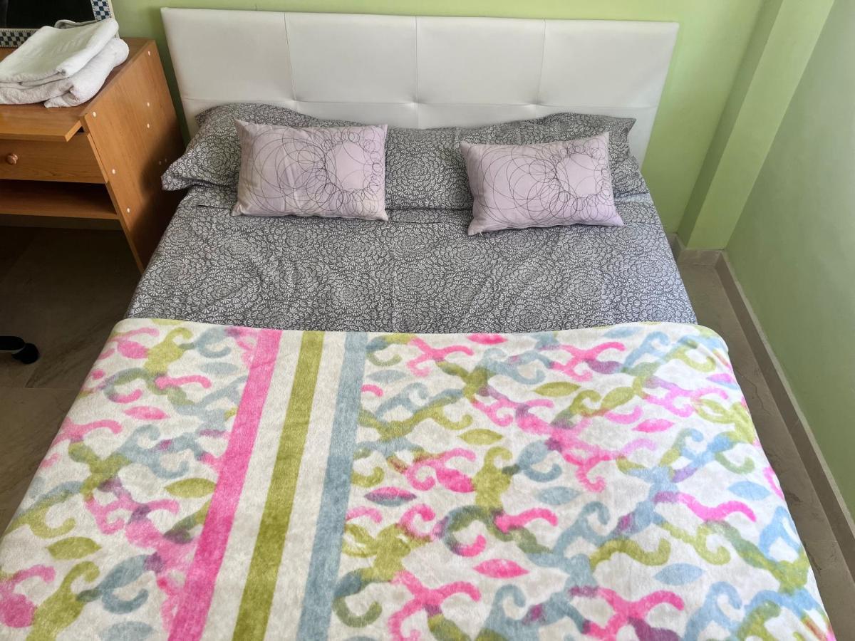 Casa Ideal Familias Y Grupos Con Balcones Exterior Soleada Patios Cerca Alhambra, Sierra Nevada, Rio Genil, Lancha Del Genil, Parque Llano Y Reloj Del Sol Con Barbacoas, Campo De Futbol, Circuito Gimnasia Διαμέρισμα Γρανάδα Εξωτερικό φωτογραφία