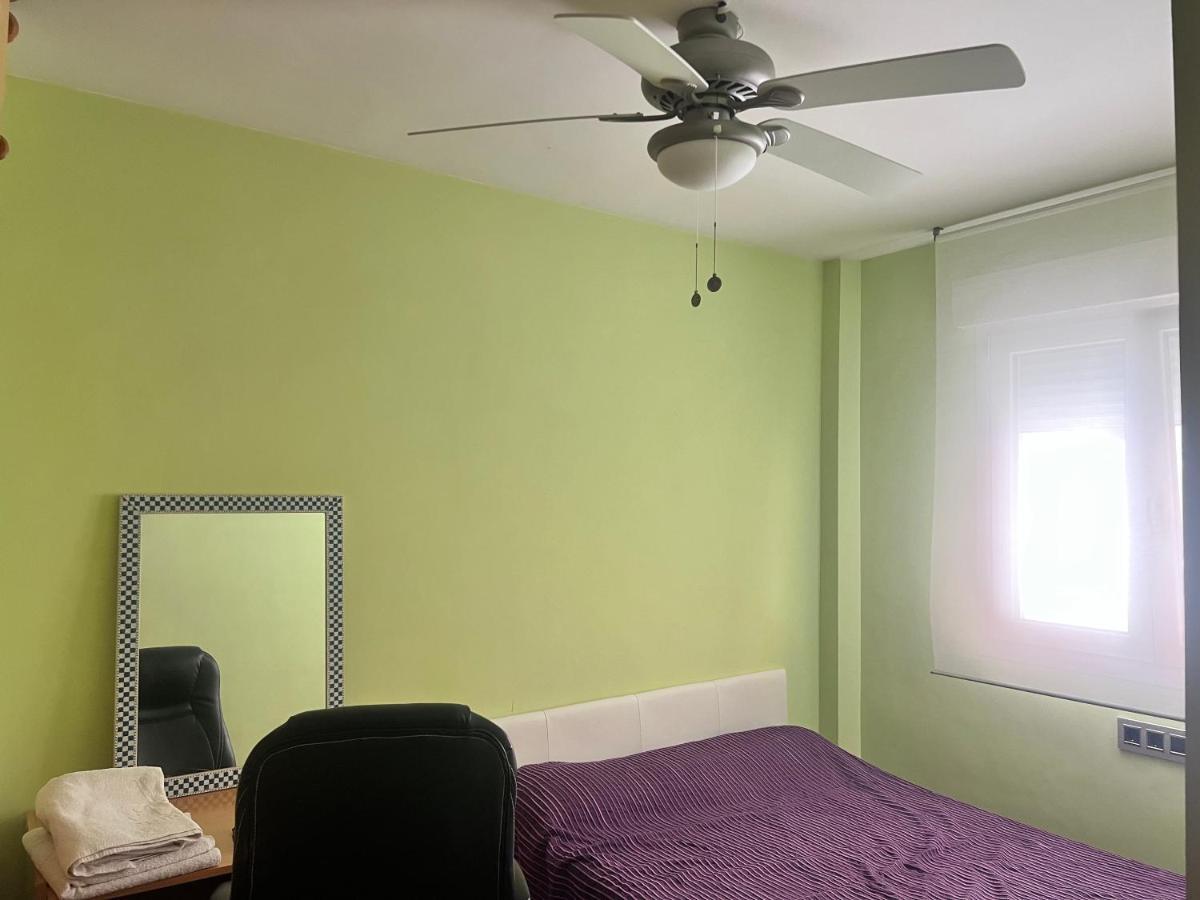 Casa Ideal Familias Y Grupos Con Balcones Exterior Soleada Patios Cerca Alhambra, Sierra Nevada, Rio Genil, Lancha Del Genil, Parque Llano Y Reloj Del Sol Con Barbacoas, Campo De Futbol, Circuito Gimnasia Διαμέρισμα Γρανάδα Εξωτερικό φωτογραφία